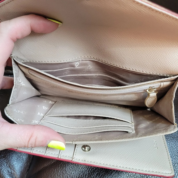 DKNY Magenta Pink Bifold Snap Close Faux leather Wallet - Picture 6 of 7